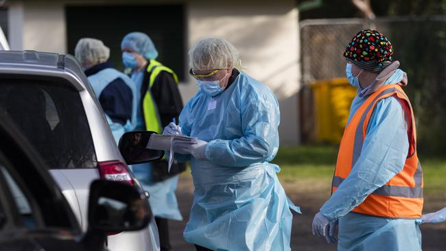 Tests are carried out at a pop-up COVID-19 testing clinic at Victoria Park in Picton. Picture: Brook Mitchell/Getty Images