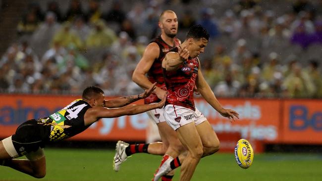 Dylan Shiel of the Bombers has done his hamstring and will miss several weeks