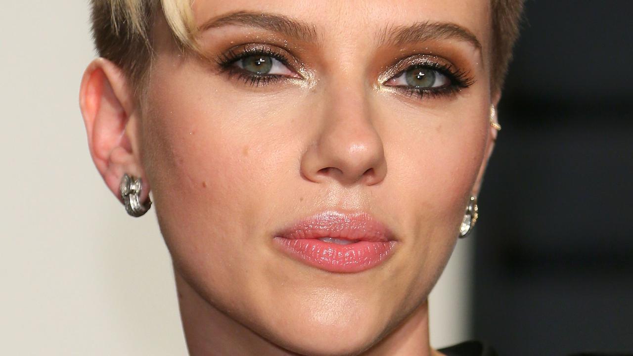 Scarlett Johansson Faces Criticism Over Decision To Play Transgender ...