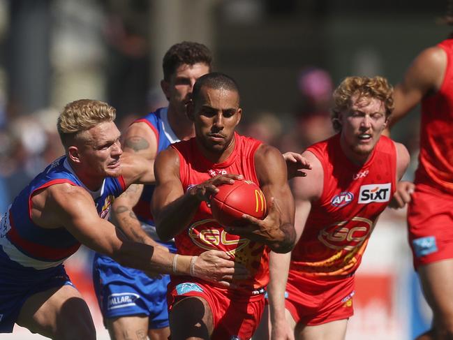 The Dogs and Suns will clash in Darwin on Saturday night.