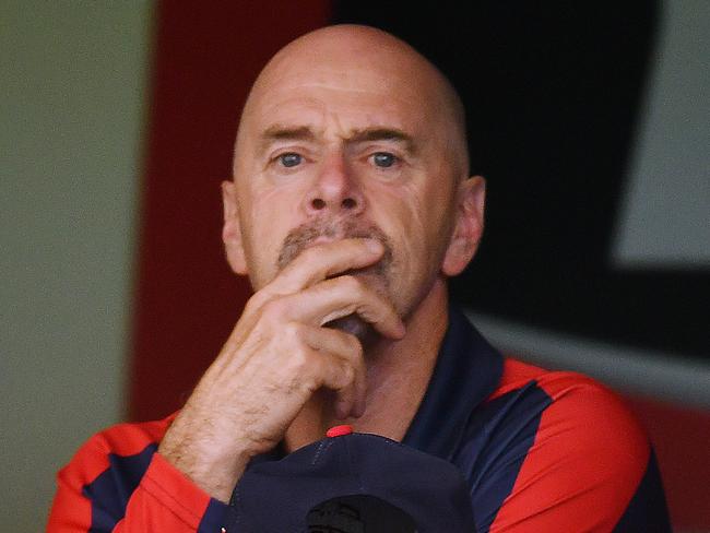 ADELAIDE, AUSTRALIA - NOVEMBER 11: Jamie Siddons coach of the Redbacks  during day one of the Sheffield Shield match between South Australia and Tasmania at Adelaide Oval on November 11, 2019 in Adelaide, Australia. (Photo by Mark Brake/Getty Images)