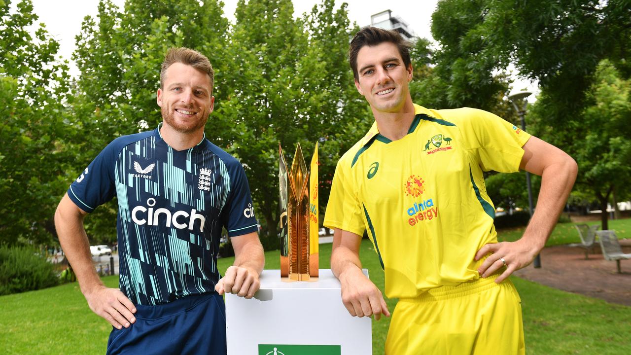 16/11/22. The first match of the Dettol 1 day Cricket International Series - English Captain Jos Buttler &amp; Australian Captain Pat Cummins. Picture: Keryn Stevens