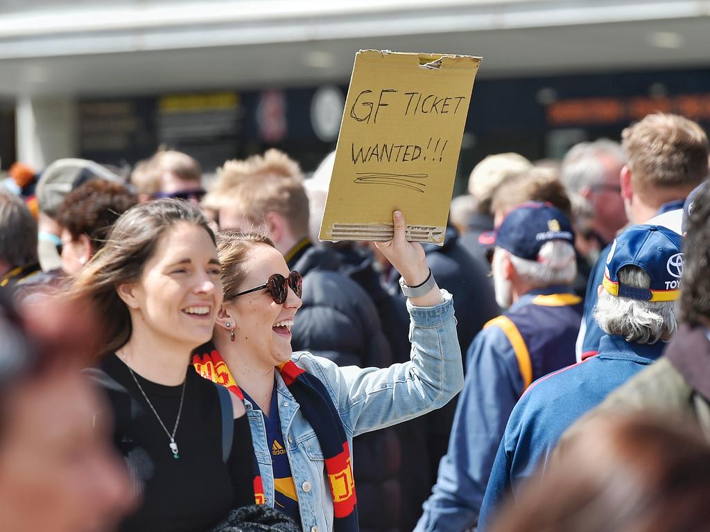 The 2017 AFL Grand Final between the Adelaide Crows and Richmond Tigers at the Melbourne Cricket Ground MCG. Fans stream into MCG. Picture: Jason Edwards