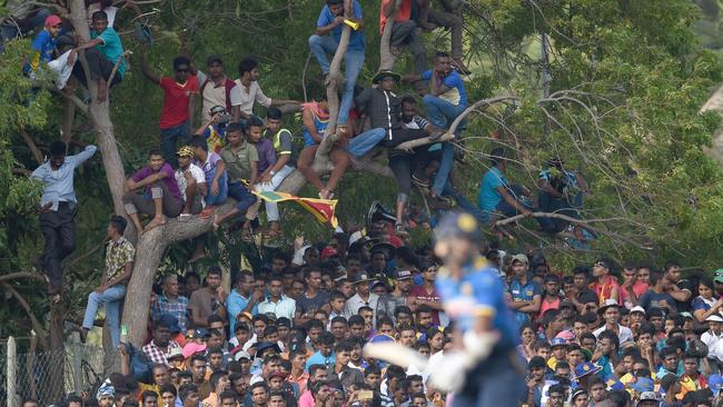 Over 45,000 fans attended the third ODI between Sri Lanka and Australia.