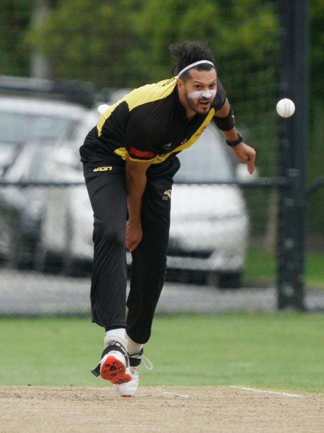 Richmond bowler Brendan Rose. Picture: Valeriu Campan