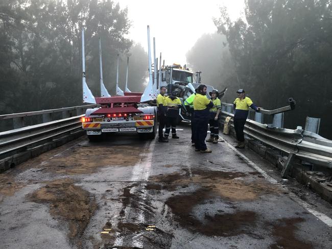 Princes Hwy bridge ‘compromised’ in truck crash