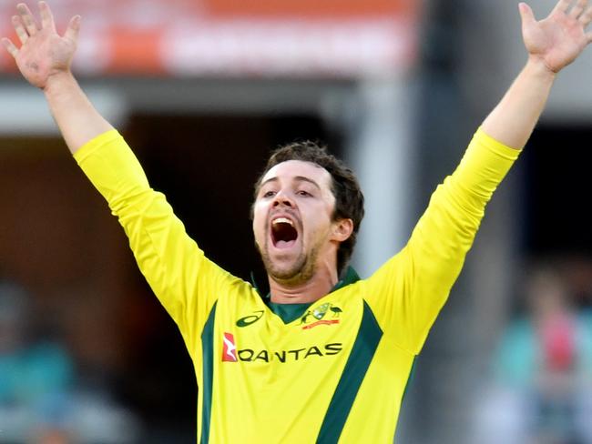 Travis Head of Australia appeals unsuccessfully during the second One Day International cricket match between Australia and England at the Gabba in Brisbane, Friday, January 19, 2018. (AAP Image/Darren England) NO ARCHIVING, EDITORIAL USE ONLY, IMAGES TO BE USED FOR NEWS REPORTING PURPOSES ONLY, NO COMMERCIAL USE WHATSOEVER, NO USE IN BOOKS WITHOUT PRIOR WRITTEN CONSENT FROM AAP