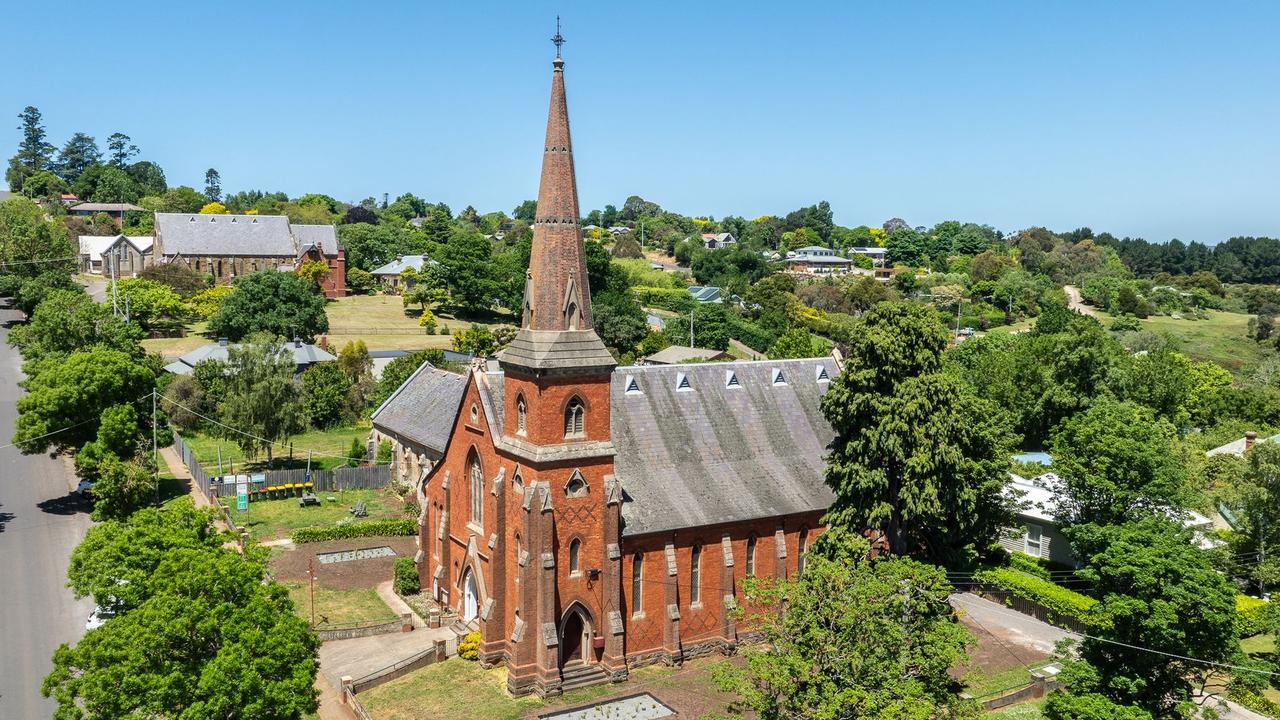 A tranquil slice of Daylesford’s charm, this 1865 church blends history with much opportunity to transform into a boutique bed and breakfast