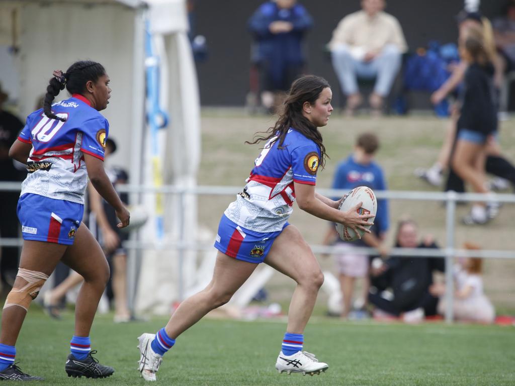 Newcastle Yowies women. Picture: Warren Gannon Photography