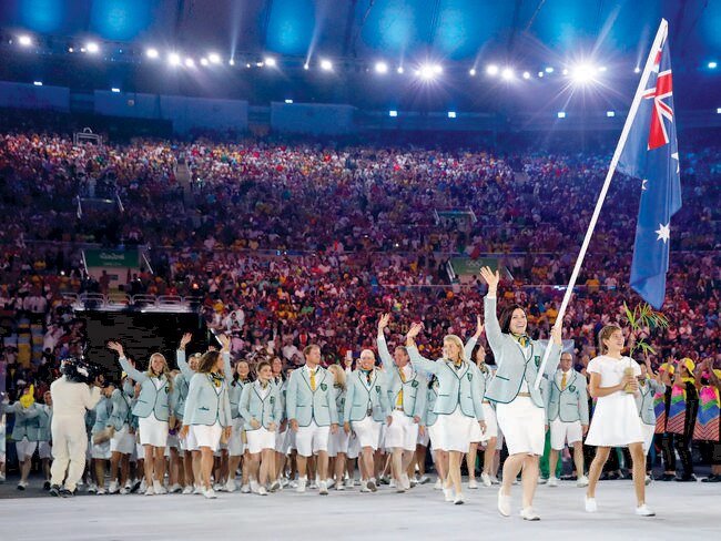 Anna Meares carries the Australian flag into the Opening Ceremony of the Rio 2016 Olympic Games. Pic: Cameron Spencer/Getty Images