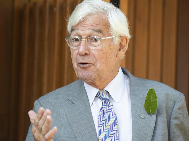 Kooyong Greens candidate Julian Burnside is seen during campaigning in Balwyn, Melbourne, Sunday, April 14, 2019.  (AAP Image/Ellen Smith) NO ARCHIVING