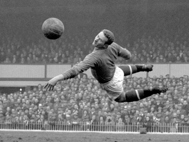 FILE - This March 22, 1958 file photo shows Manchester United goalkeeper Harry Gregg. Wire. Harry Gregg, the former Manchester United goalkeeper who was described as a â€œhero of Munich