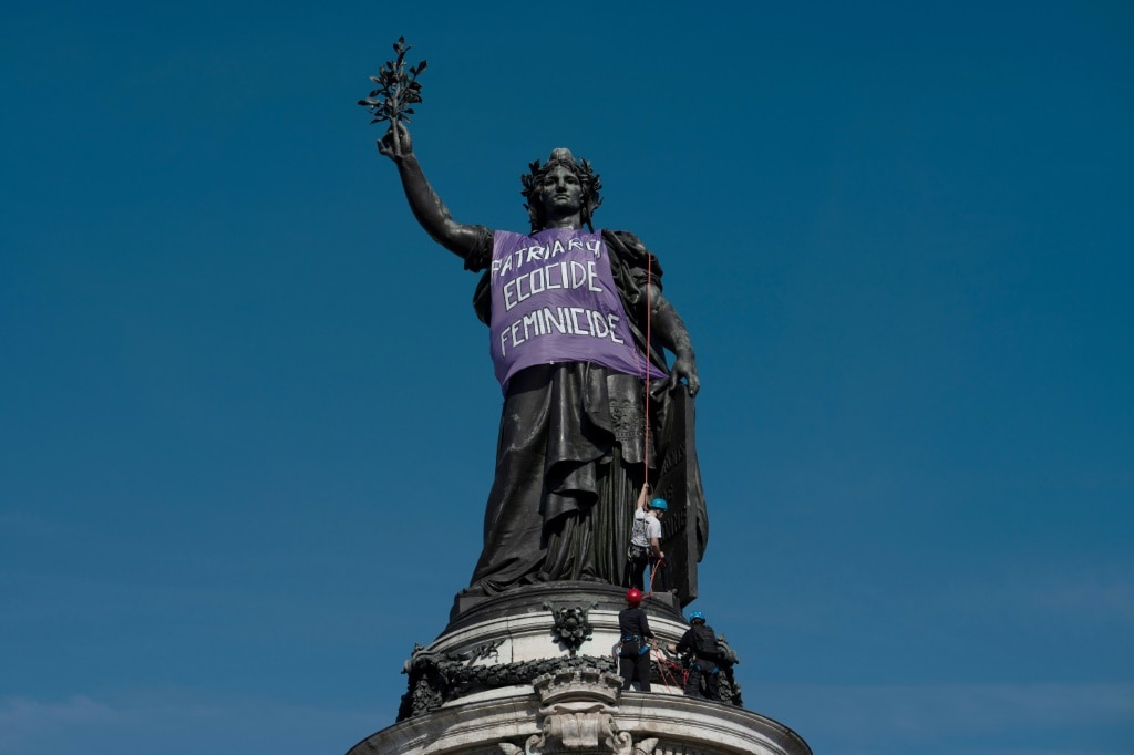 Protesters rally on International Women’s Day, fearing far right