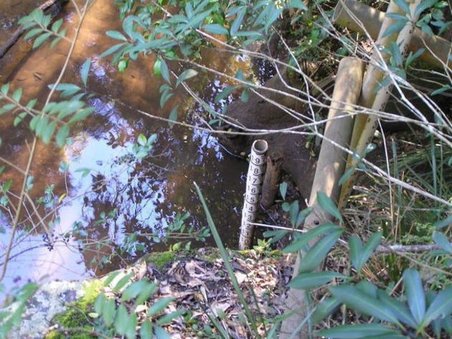 The water gauge in the Wyong River at Yarramalong shows levels have dropped from 78cm to 60.7cm in recent weeks. Picture: DPI Office of Water