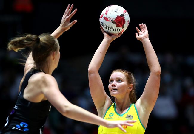 Stephanie Wood takes a shot during the 2022 Netball Quad Series match between Australia and New Zealand (Photo by Chloe Knott/Getty Images for England Netball)