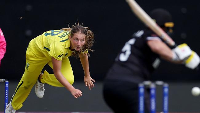 Teen speedster Darcie Brown took 3- against New Zealand in Wellington . (Photo by Marty MELVILLE / AFP)