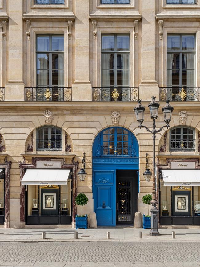 The exterior of 1, Place Vendome Paris.