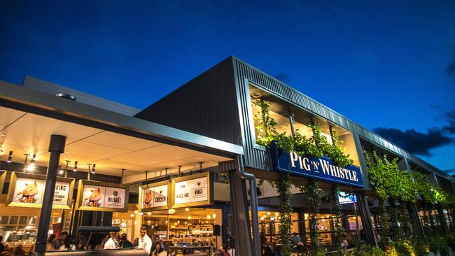 The operation of the Pig 'N' Whistle Redbank Plains has been sold to Redcape Hotel Group.