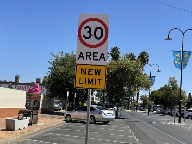 Signage alerting people of the Mildura CBD speed limit trial.