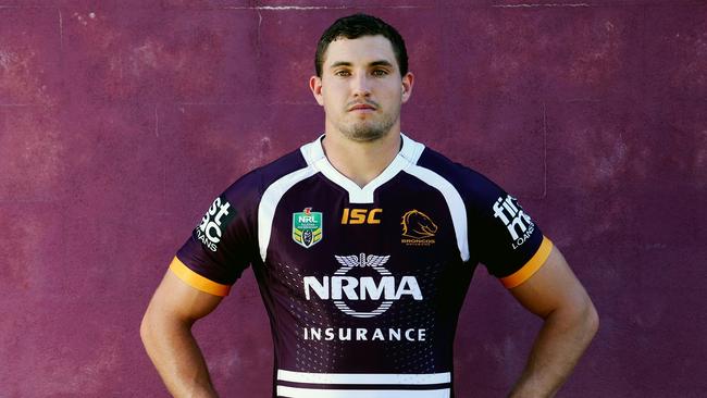 North Queensland Cowboys unveil new jerseys for 2014 NRL season