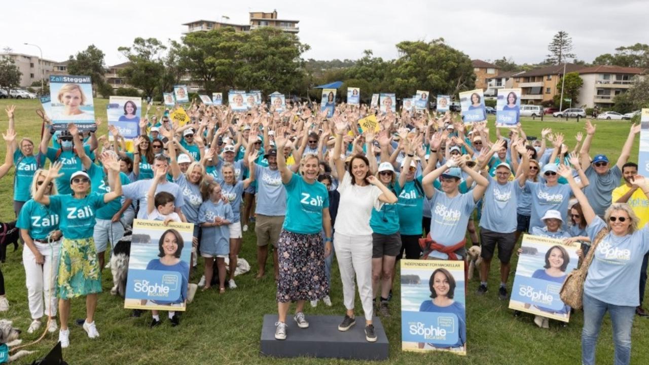 Independent MP for Warringah Zali Steggall (centre left) and independent candidate for Mackellar Sophie Scamps with their supporters. Picture: Supplied