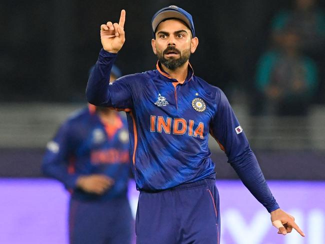 India's captain Virat Kohli unsuccessfully appeals for a run out against Pakistan's Mohammad Rizwan (not pictured) during the ICC menâs Twenty20 World Cup cricket match between India and Pakistan at the Dubai International Cricket Stadium in Dubai on October 24, 2021. (Photo by Aamir QURESHI / AFP)