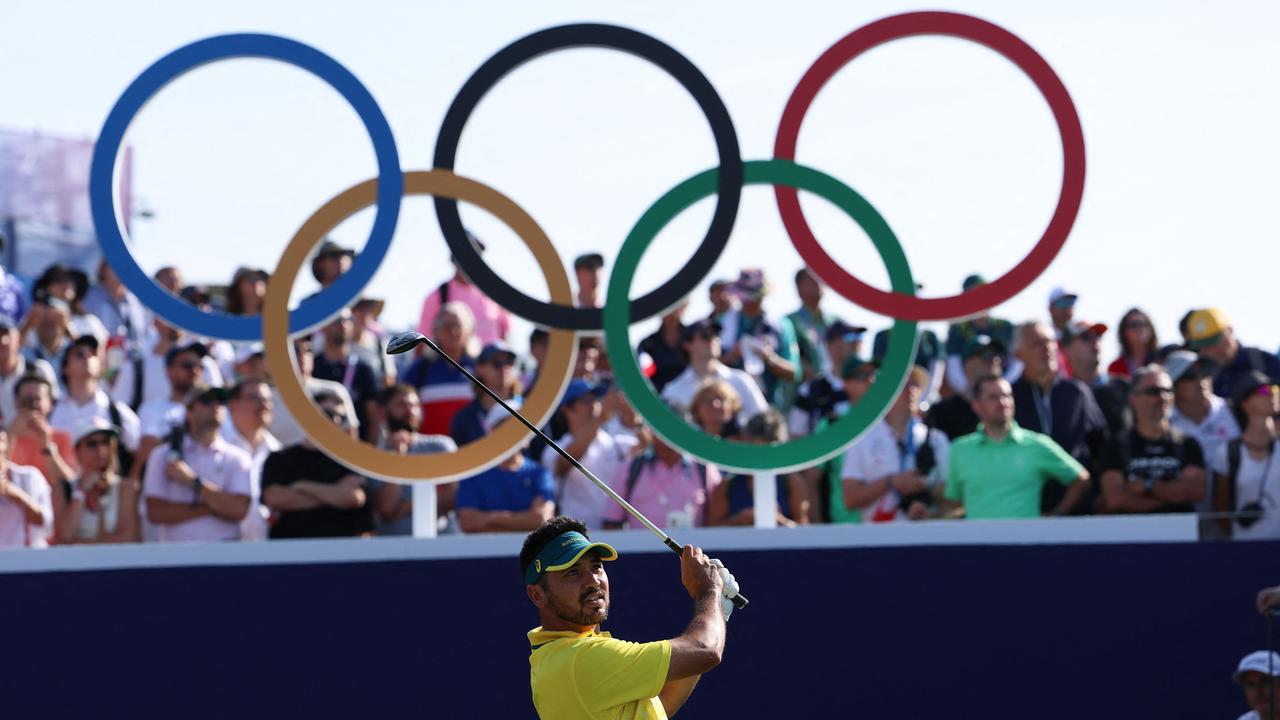 Australia's Jason Day competes in round 1 of the men's golf individual stroke play of the Paris 2024 Olympic Games at Le Golf National in Guyancourt, south-west of Paris on August 1, 2024. (Photo by Emmanuel DUNAND / AFP)