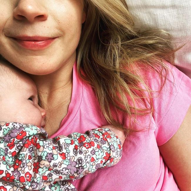 Emma Freedman cradles her newborn daughter Edie Lucinda Rundle From source: https://www.instagram.com/p/CIr6BrnAu54/