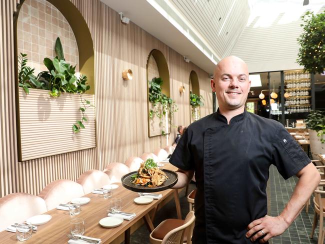 ADV Features  Feathers Hotel chef Luke Brabin holding his signature dish  01/04/2019             AAP Image/Russell Millard)