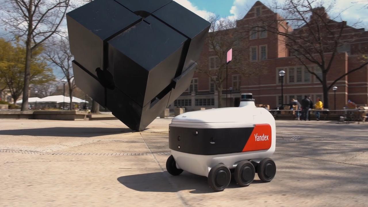 Yandex autonomous delivery food robot. For Kids News