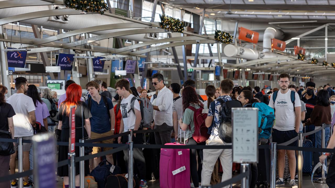 Aussies can save money and skip the biggest airport crowds in December by checking out different dates. Picture: NCA NewsWire/ Seb Haggett