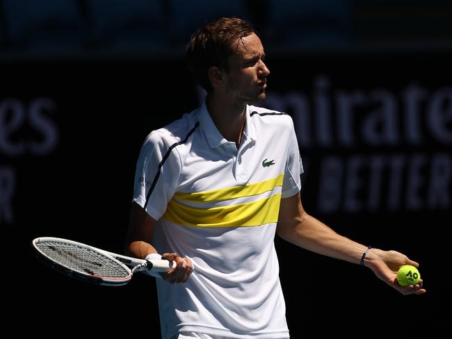 MELBOURNE, AUSTRALIA - FEBRUARY 15: Daniil Medvedev of Russia talks to the chair umpire in his Men's Singles fourth round match against Mackenzie McDonald of the United States during day eight of the 2021 Australian Open at Melbourne Park on February 15, 2021 in Melbourne, Australia. (Photo by Cameron Spencer/Getty Images)