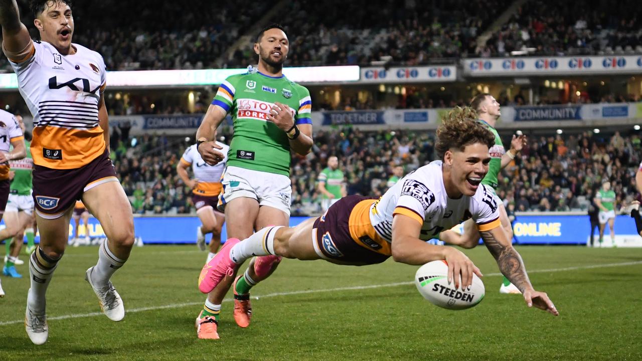 Walsh goes over against the Raiders. Picture: NRL Imagery