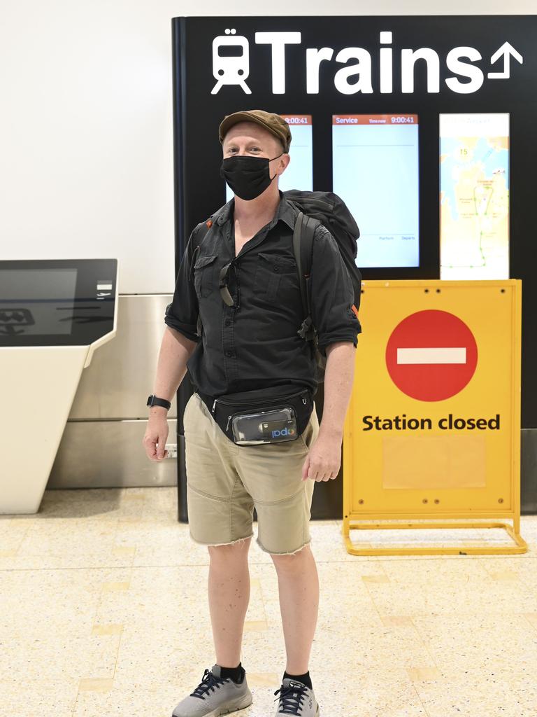 Justin Hoffman travelling to Thailand for work this morning needed to catch a taxi. Picture: Darren Leigh Roberts