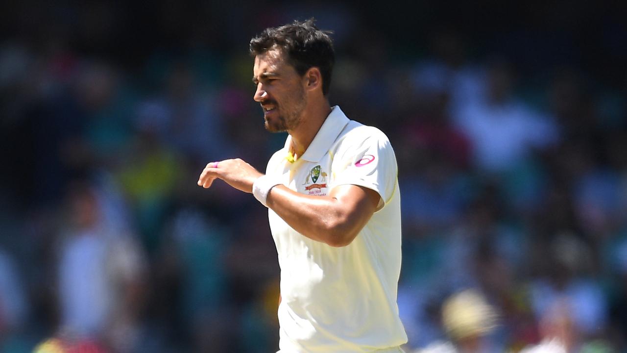 Mitchell Starc has come under fire from Shane Warne. 
