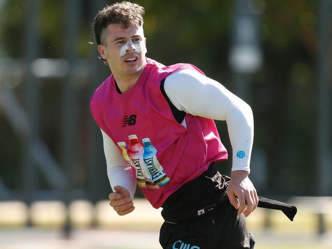 Jack Higgins is fit enough to go into the midfield for the Saints. Picture: AFL Photos/Getty Images