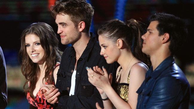 Kendrick with the cast of Twilight.