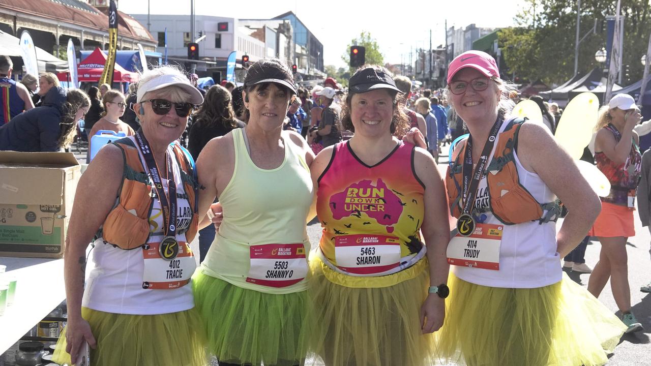 Runners in the inaugural Ballarat Marathon wore yellow to pay tribute to missing mother Samantha Murphy. Picture: Valeriu Campan