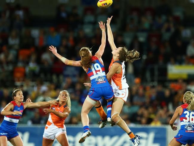 McKinnon in action during Round 7 of the AFLW.