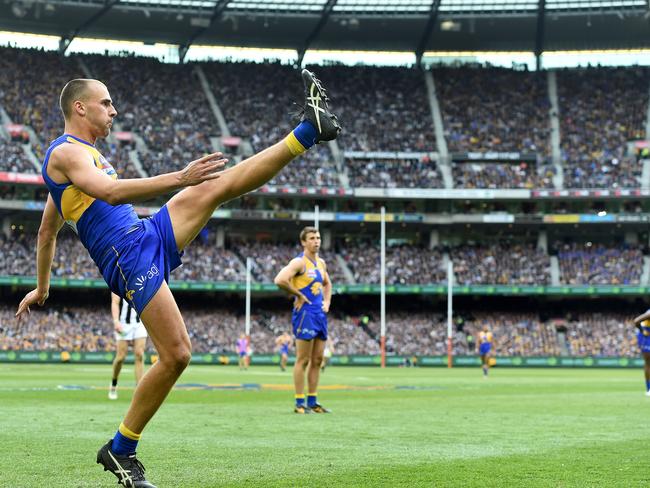 Dom Sheed’s kick that broke Magpie hearts in 2018. Picture: Nicole Garmston