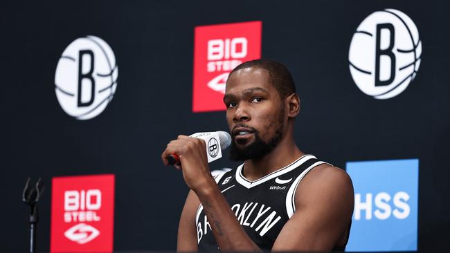 Stop trying to play the fool, Durant. (Photo by Dustin Satloff/Getty Images)