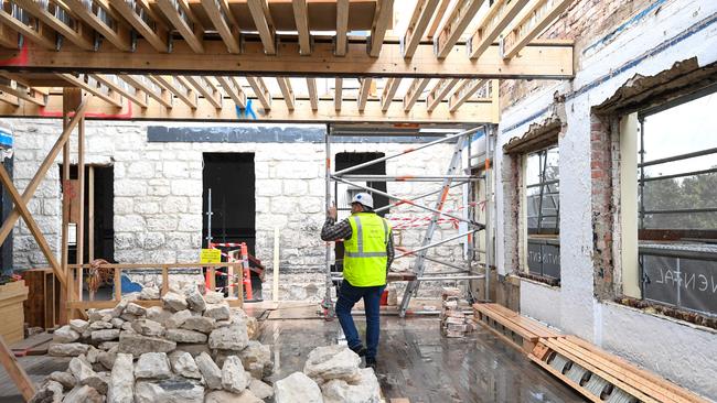 Builders are being warned to be on high alert as a email scam makes its way around the industry.