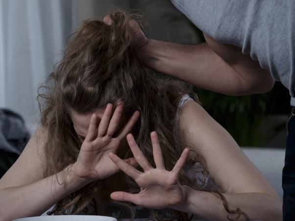 ‘Worship me’: DV offender attacks woman for ‘sleeping around’