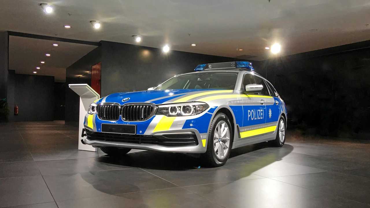 Vic police replace Commodores and Falcons with BMWs | Daily Telegraph