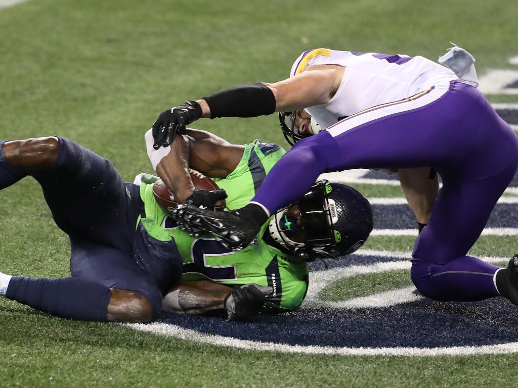 Seahawks start season 5-0 after dramatic 27-26 win over Vikings