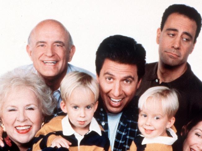 NOVEMBER 2000 : Cast of TV show "Everybody loves Raymond."  featuring Ray Romano.Romano/Actor