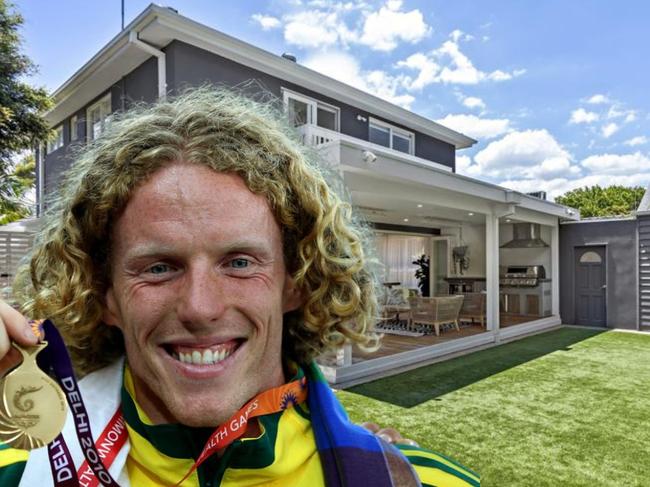 Steve Hooker is selling his house