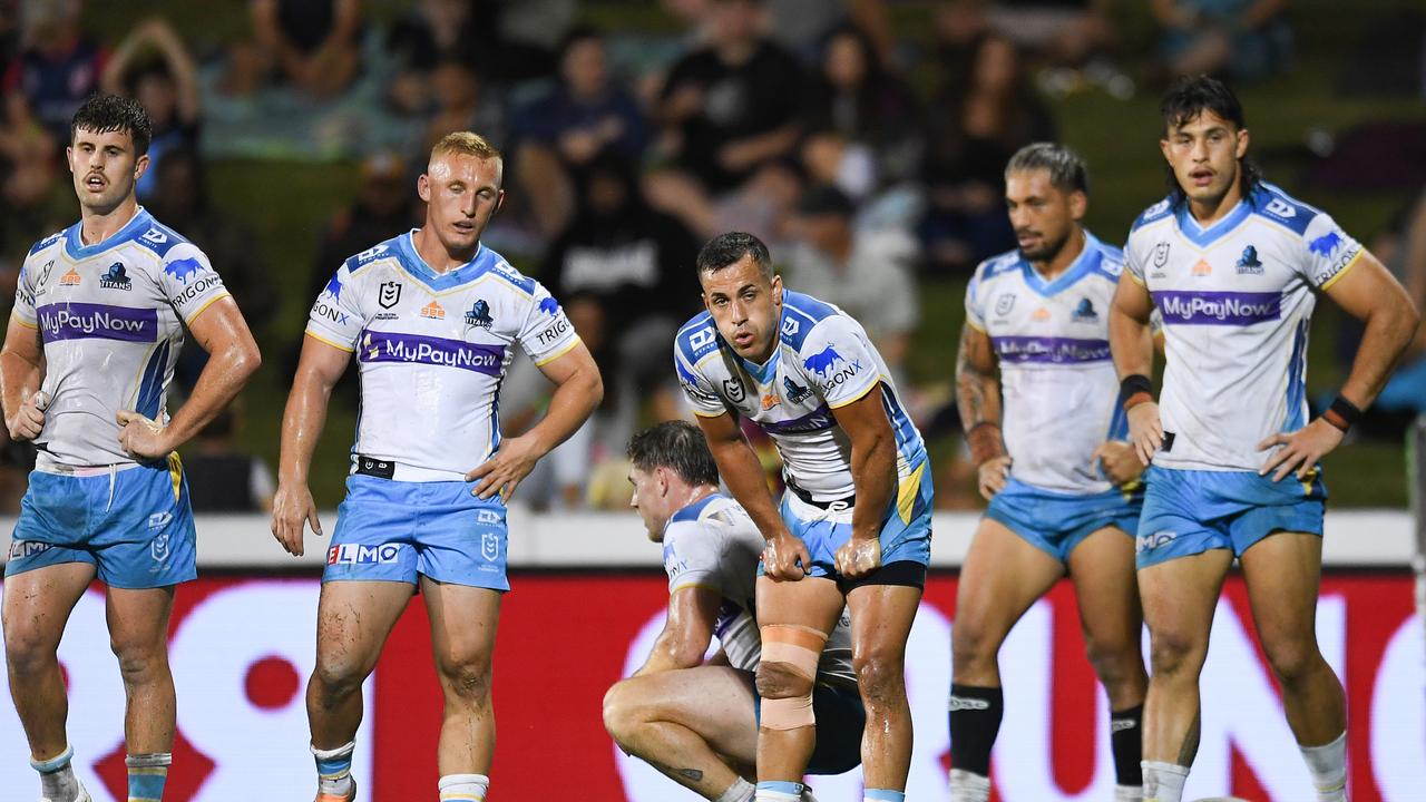 Titans looks dejected. Photo by Albert Perez/Getty Images