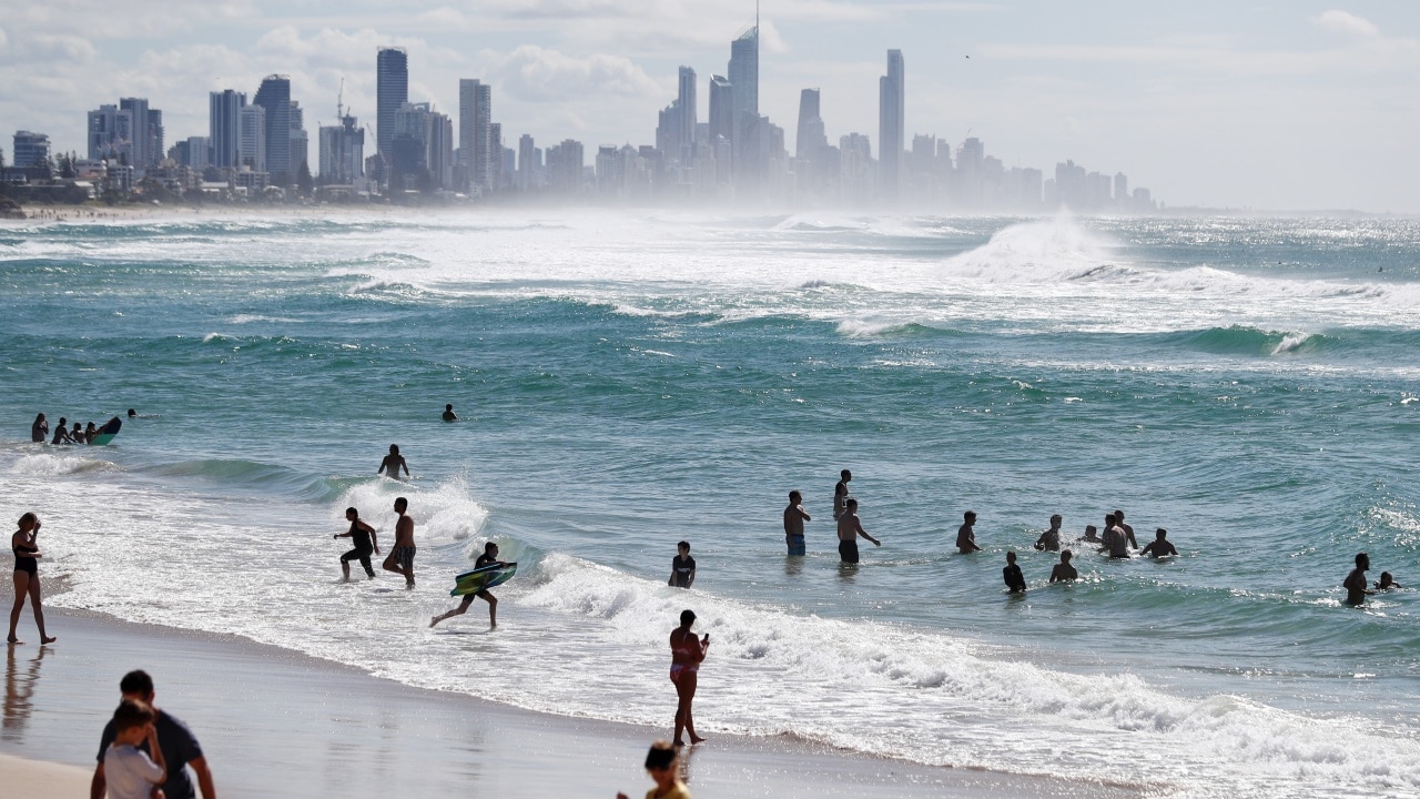 Millions Of Australians Continue To Swelter Through First Heatwave Of ...