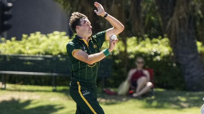 Northcote bowler Michael Topp. Picture: Valeriu Campan